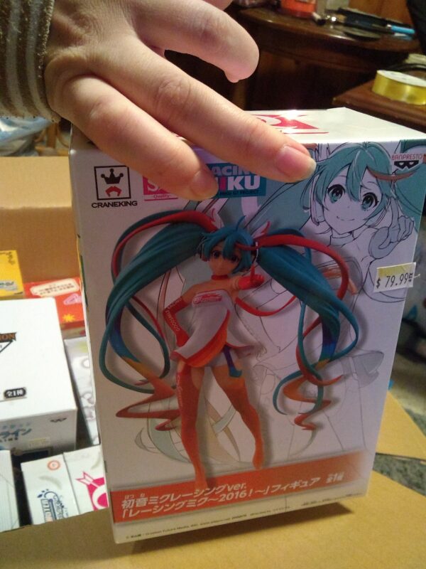 Racer Miku - Anime Figure